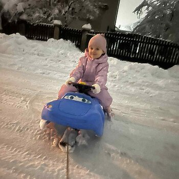 Uzivanje u zimskoj idili