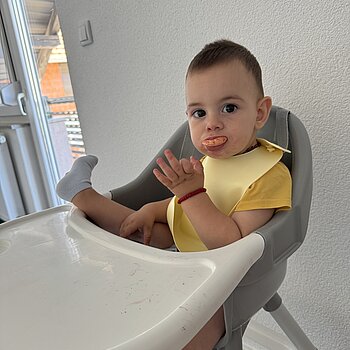 Milos uživa u hrani
